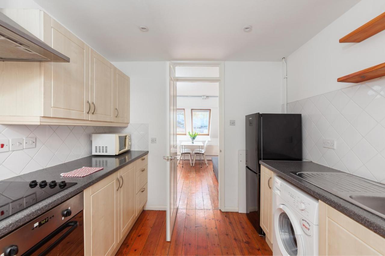 Apartment White City